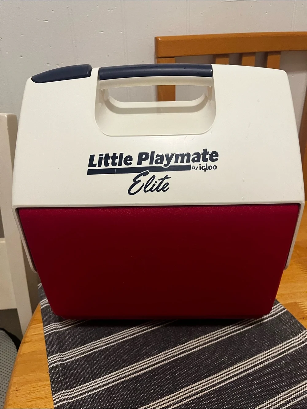 Little Playmate Elite Cooler - Cream & Deep Red